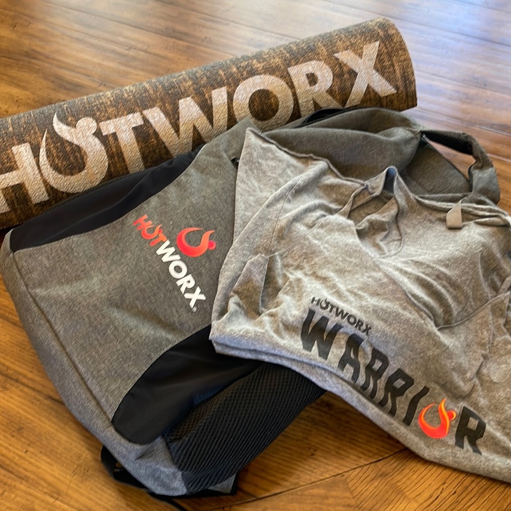 HOTWORX bundle! Mat, towel, backpack and shirt.
